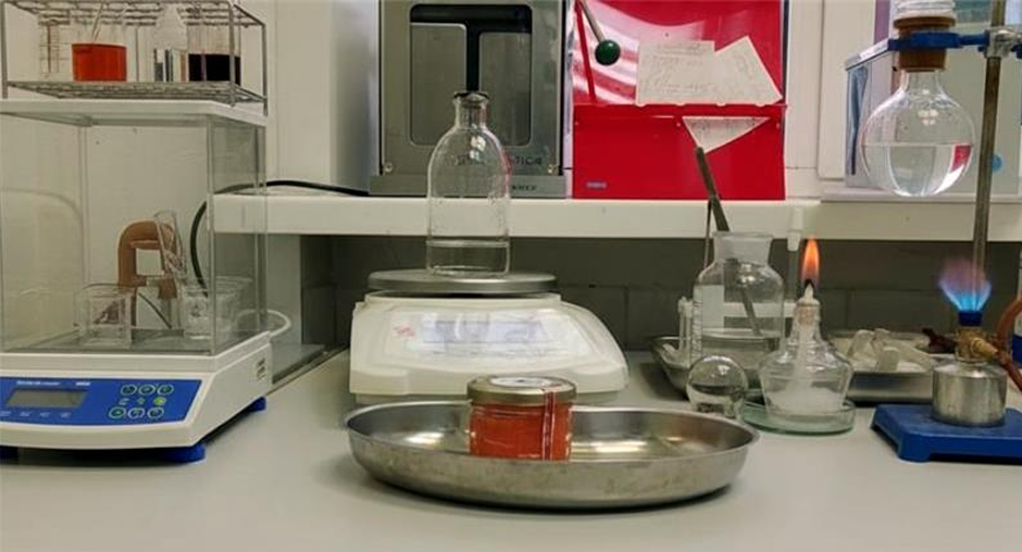 Специалисты Красноярского филиала ЦОК АПК выявили 15 партий икры, не соответствующей требованиям безопасности Специалисты Красноярского филиала ЦОК АПК выявили 15 партий икры, не соответствующей требованиям безопасности